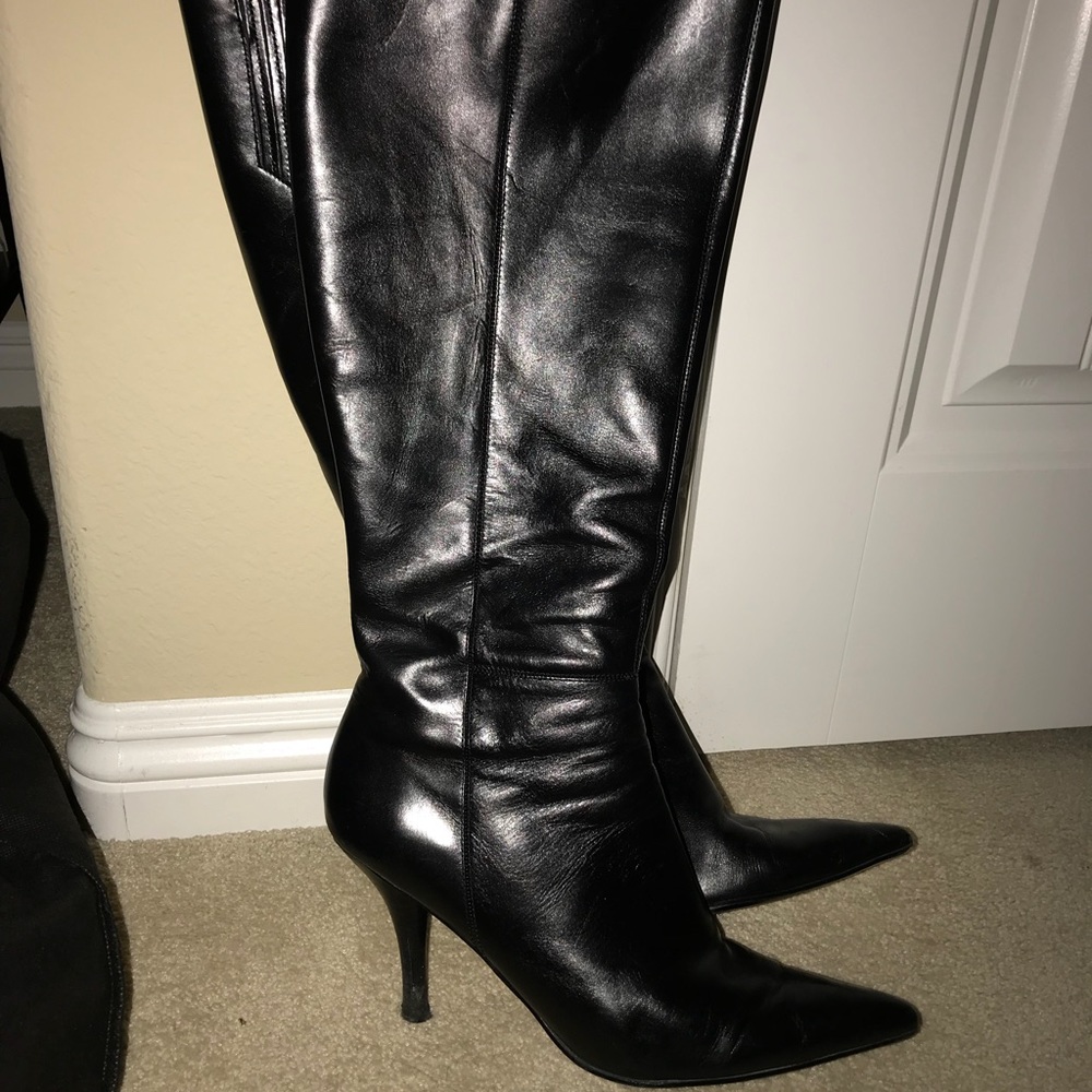 Black boots